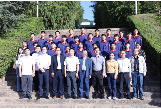 70feb7bfcd324ce1a1239d82e3869144.png 70feb7bfcd324ce1a1239d82e3869144.png