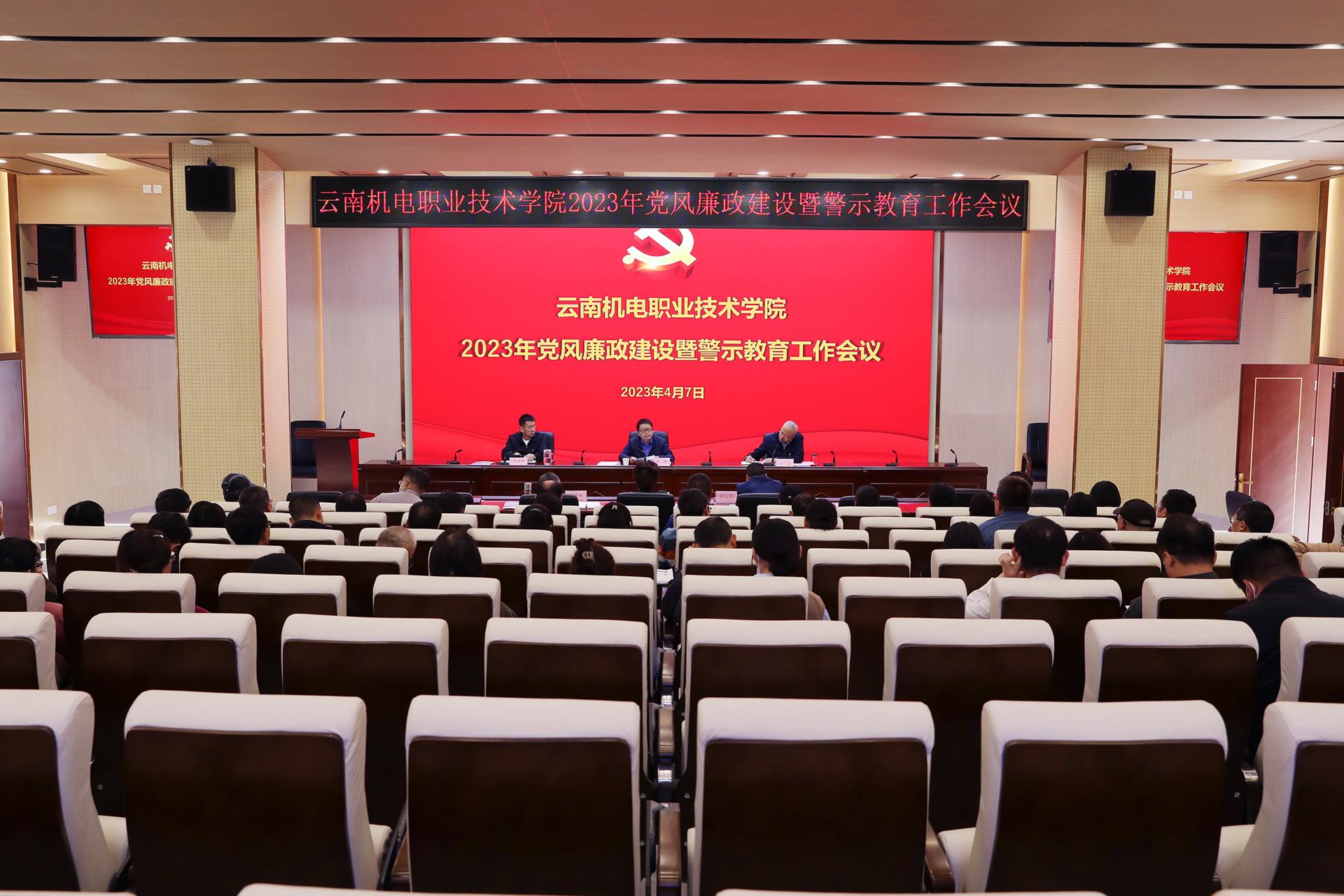 38f10eb7fc7b49b499dd7a096dadcd4c.jpg 38f10eb7fc7b49b499dd7a096dadcd4c.jpg