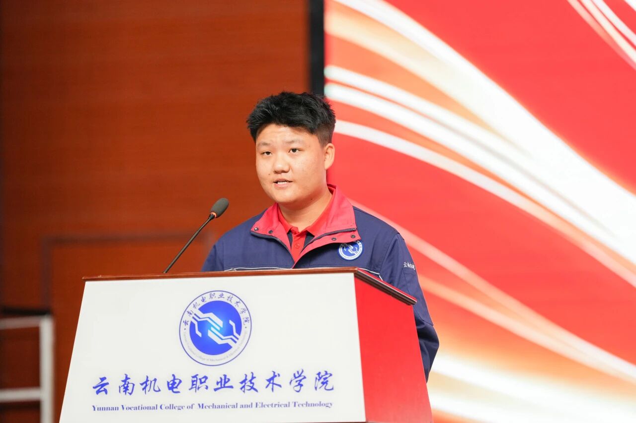 adf23806ed404e798c5d29cbdd736546.jpg