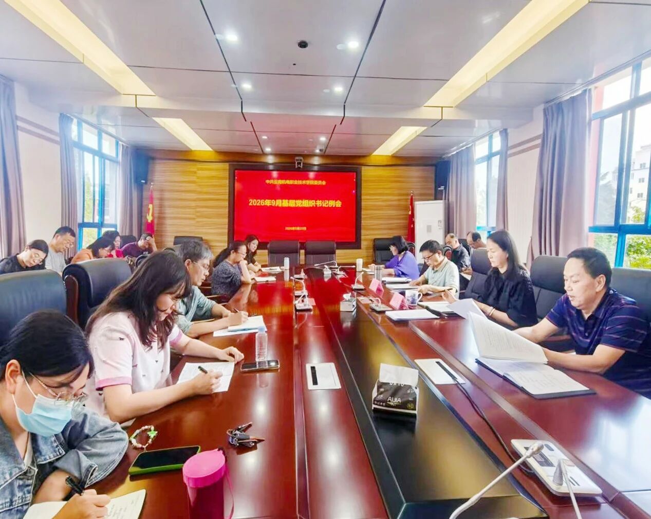 b05b2412c14949cc82998d6965937906.jpg