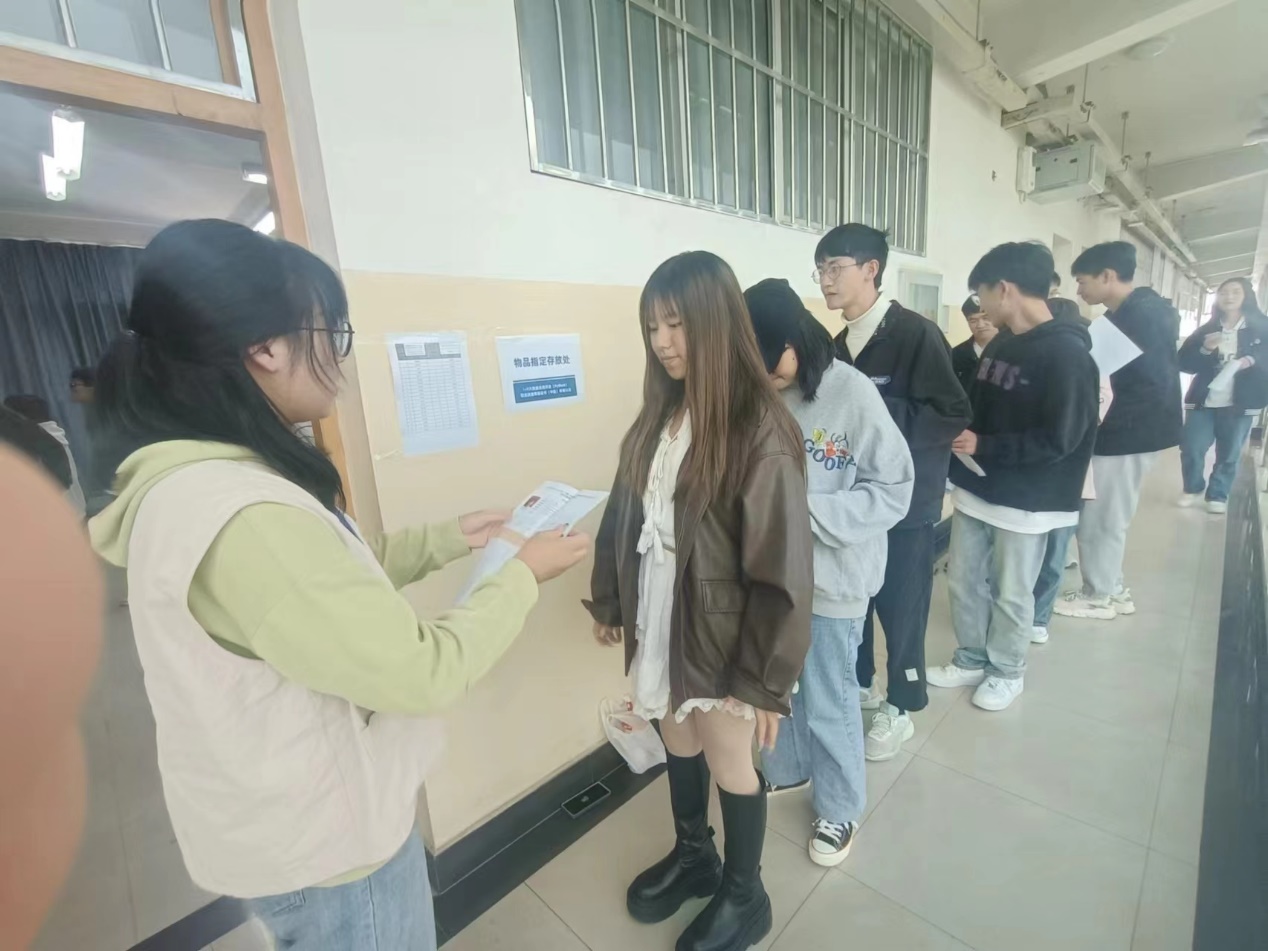 f2a714504ed64f20952d9f0982fb8f79.Jpeg