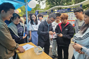 零件变玩具 知识玩起来——机械工程学院开展“双节嘉年华”创新实践活动