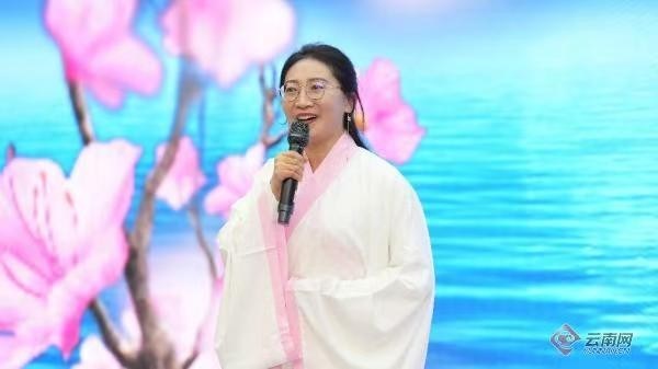 典耀中华赓续文脉 经典诵读点亮校园